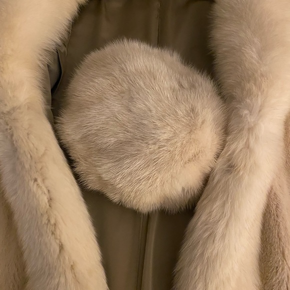 Silver Fox mink Christian Dior full length fur coat - Picture 3 of 6